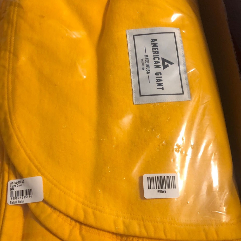 American giant stadium blanket